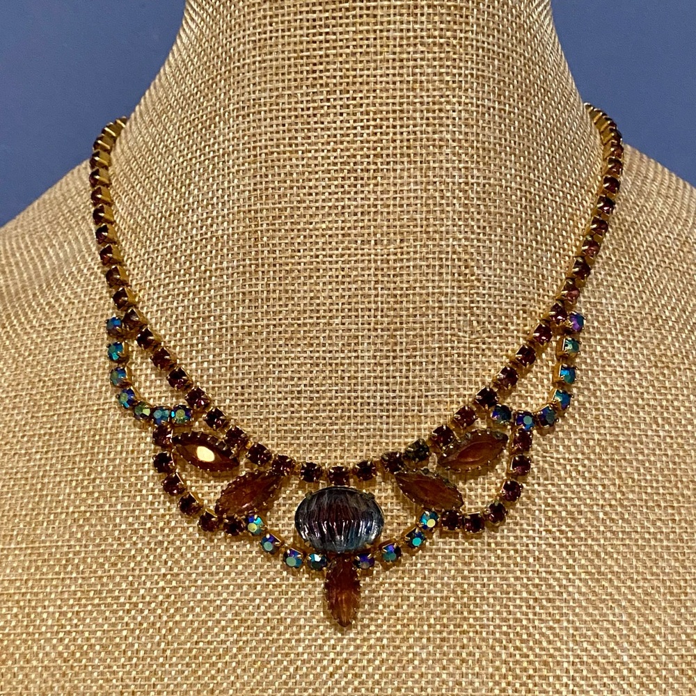 Vintage Juliana Aurora Borealis & Purple Beautiful Rhinestone Necklace 15"